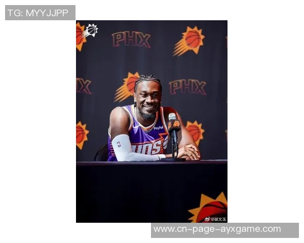 布克称赞马克威廉姆斯攻防两端表现出色球队急需他的贡献